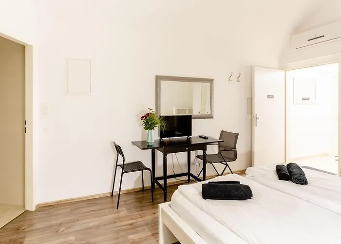 Air Condition I Sights In Walking Distance I 201 Mbit Wifi Appartement *